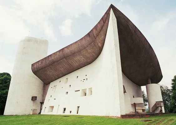 A UNESCO World Heritage Site Where Concrete and Light Weave a Pilgrimage Destination
